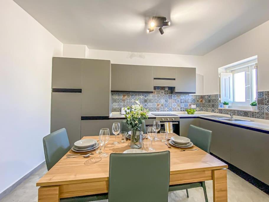 Designer Duplex Penthouse In Floriana Lejlighed Eksteriør billede