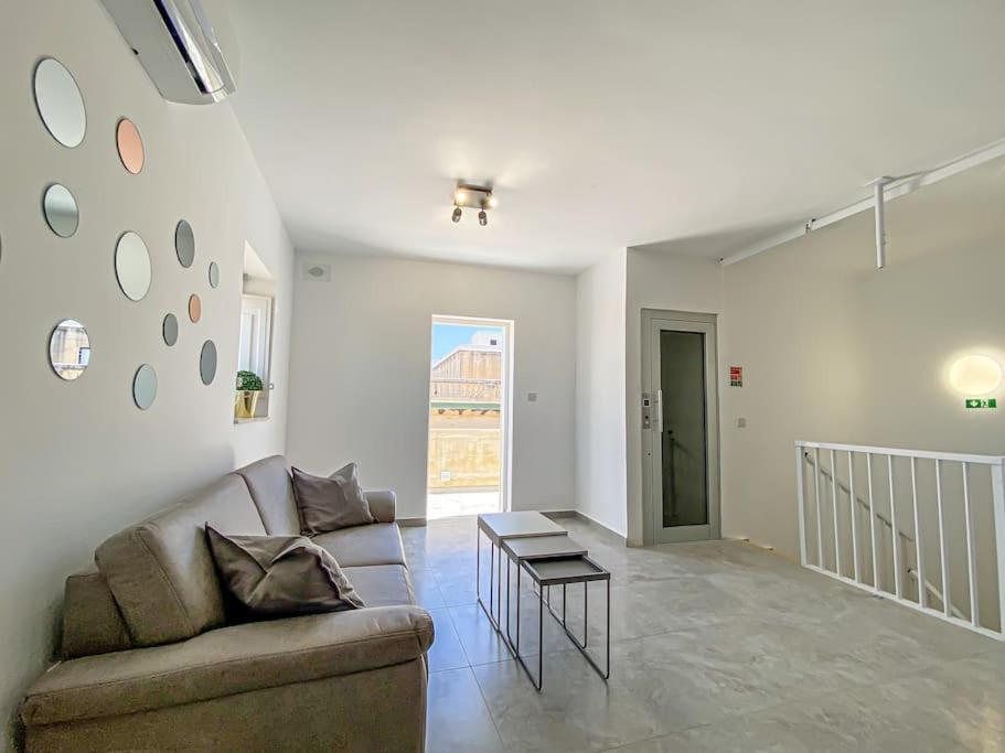 Designer Duplex Penthouse In Floriana Lejlighed Eksteriør billede
